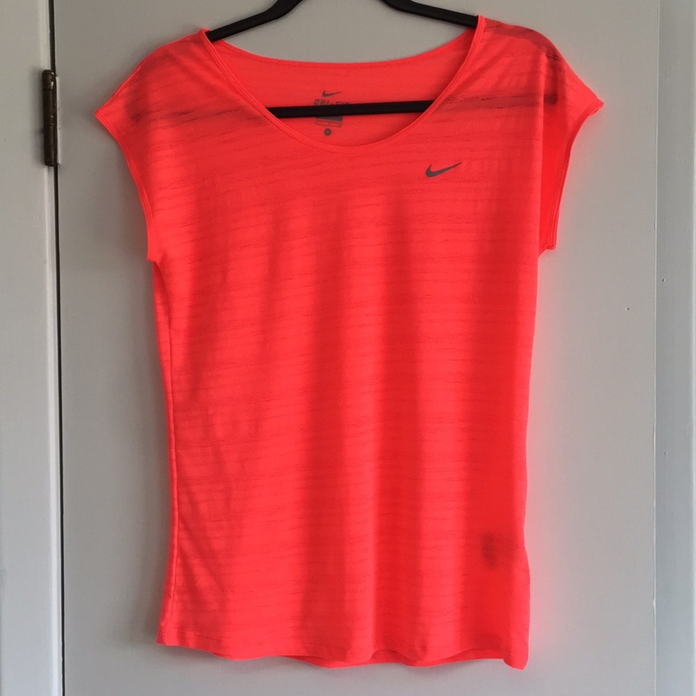 Women’s Nike Workout Shirt